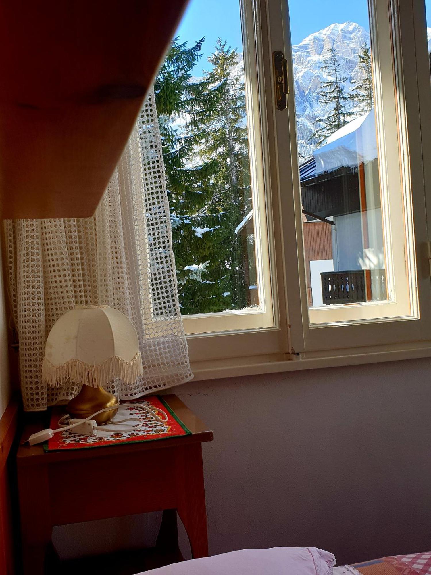 Luminoso Ed Accogliente, Centralissimo Appartamento Indipendente Cortina d'Ampezzo Ngoại thất bức ảnh