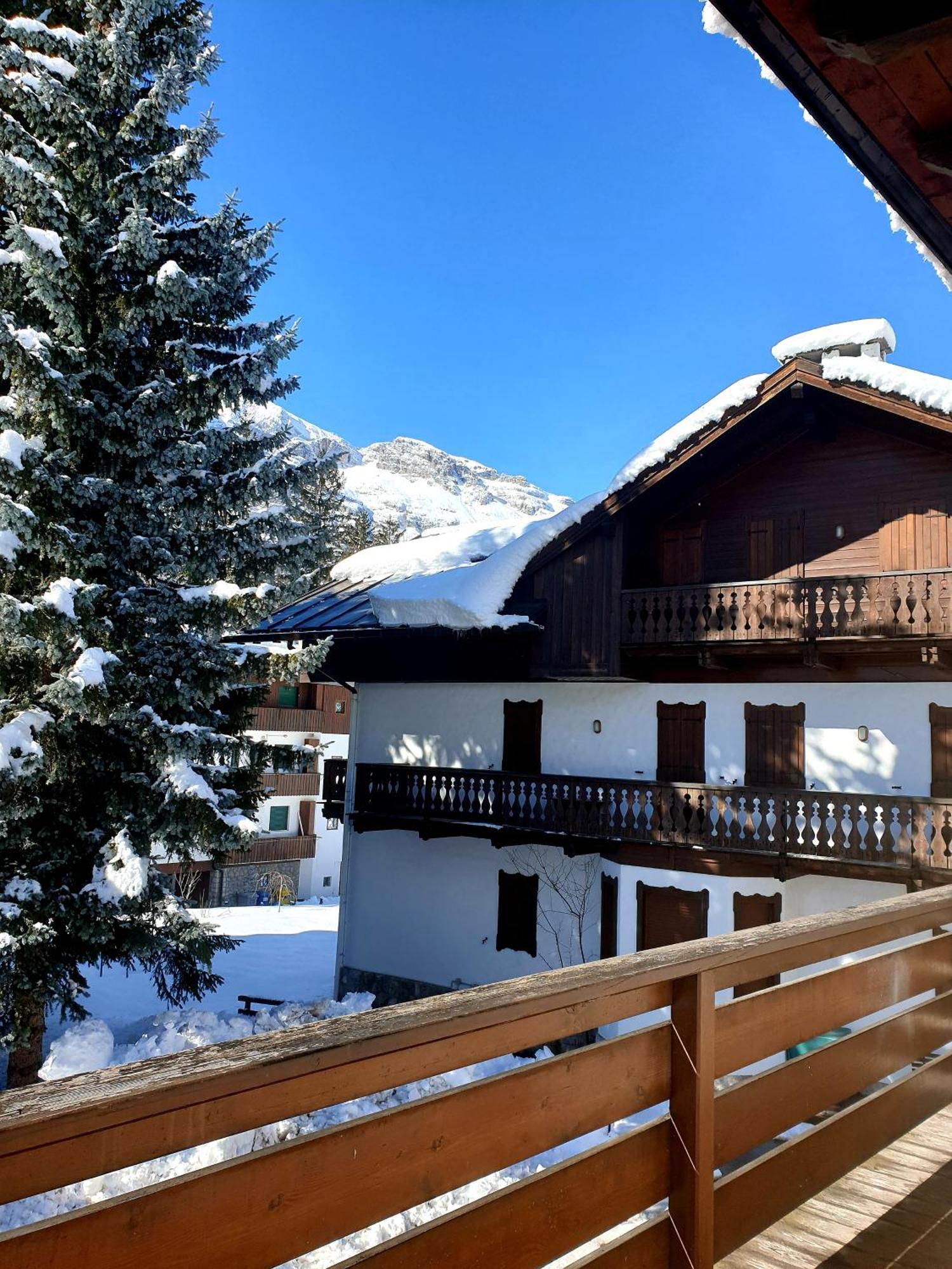 Luminoso Ed Accogliente, Centralissimo Appartamento Indipendente Cortina d'Ampezzo Ngoại thất bức ảnh